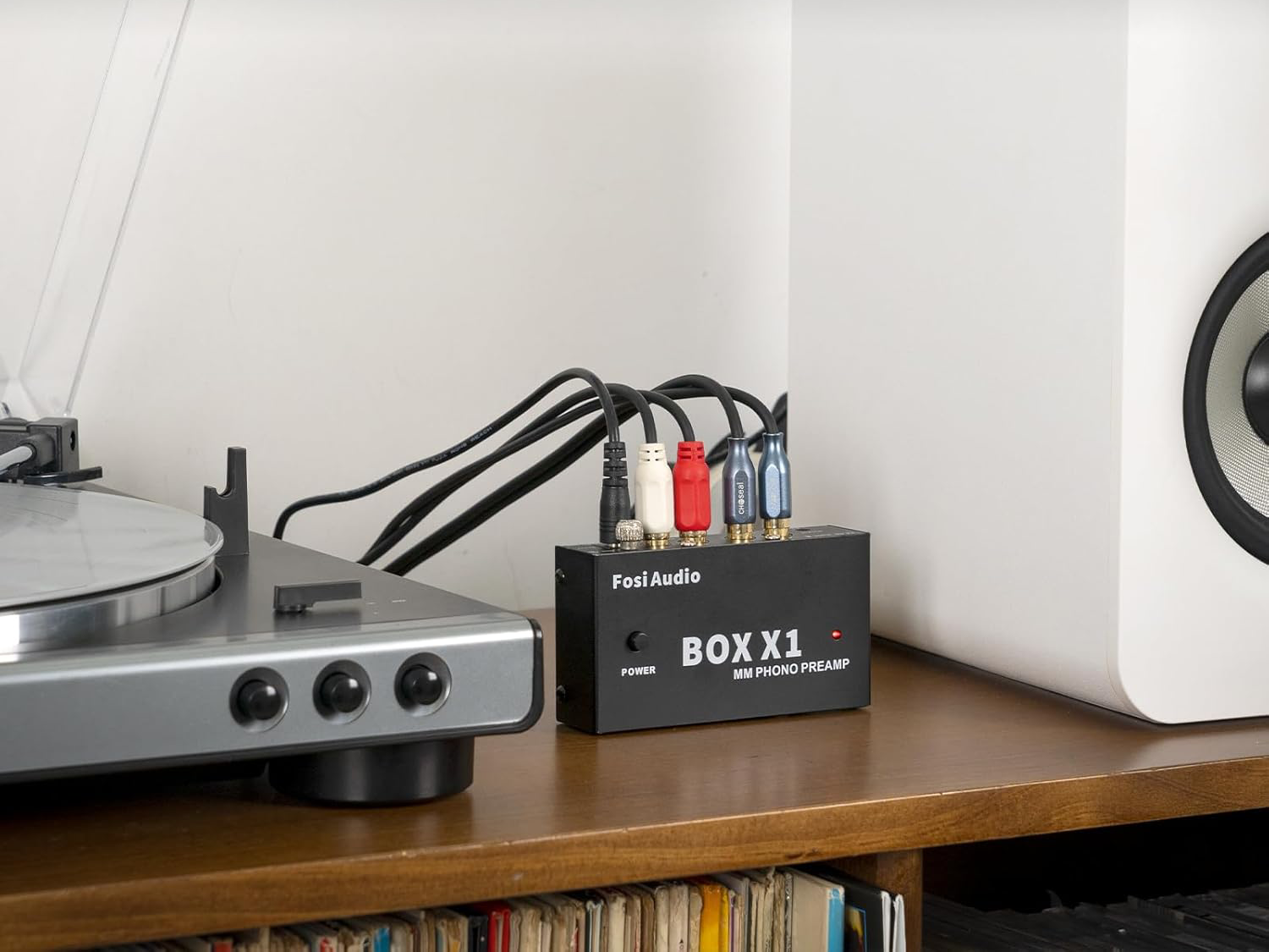 Wyjście RCA w przedwzmacniaczu Fosi Audio BOX X1